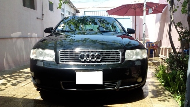 Audi A4 2003, 233,313 km - 1.8 l - Bakı