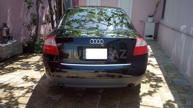 Audi A4 2003, 233,313 km - 1.8 l - Bakı