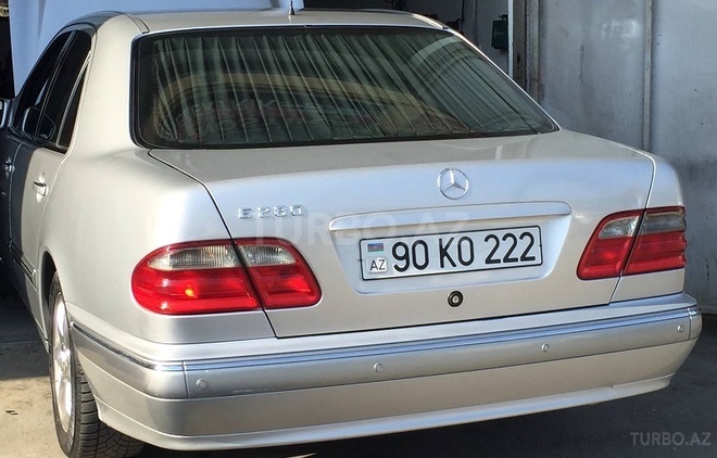 Mercedes E 280 2001, 205,555 km - 2.8 l - Bakı