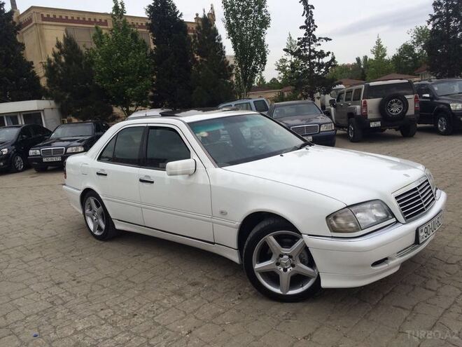 Mercedes C 240 1999, 230,200 km - 2.4 л - Sumqayıt