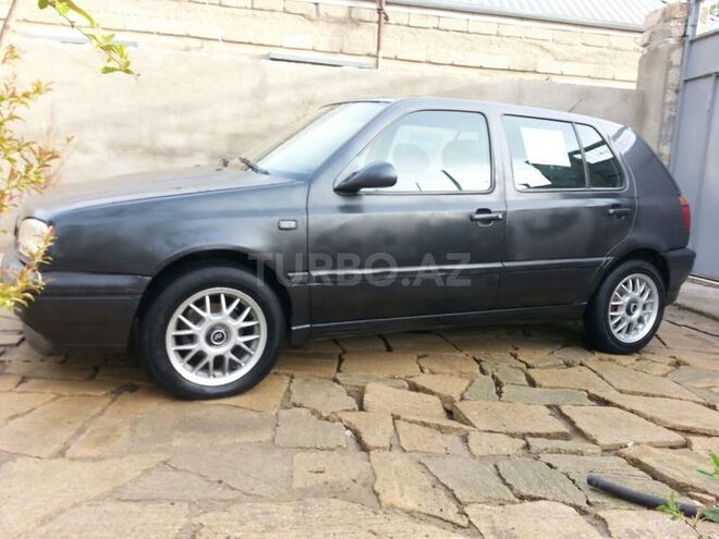Volkswagen Golf 1993, 999,990 km - 1.6 l - Bakı