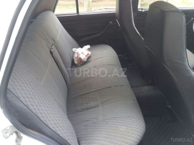LADA (VAZ) 2107 2009, 41,000 km - 1.6 l - Astara