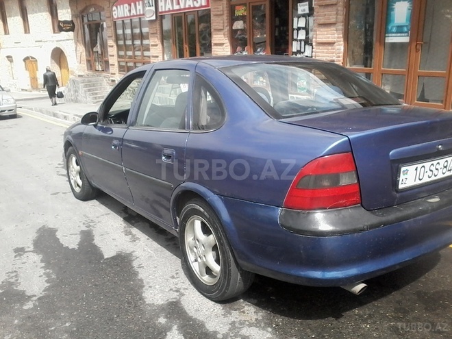 Opel Vectra 1996, 389,318 km - 2.0 l - Şəki