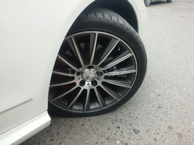 Mercedes E 350 2011, 102 km - 0.4 l - Bakı