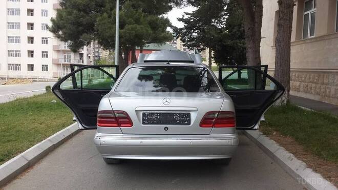 Mercedes E 270 1999, 295,000 km - 2.7 л - Bakı