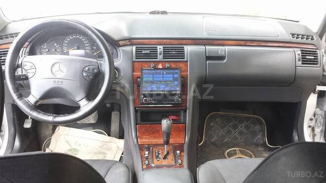 Mercedes E 270 1999, 295,000 km - 2.7 л - Bakı