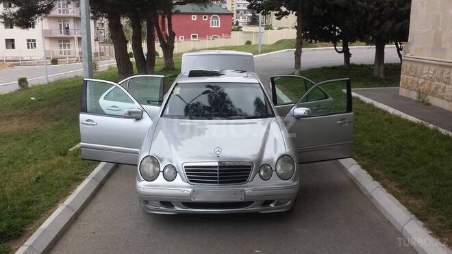 Mercedes E 270 1999, 295,000 km - 2.7 л - Bakı