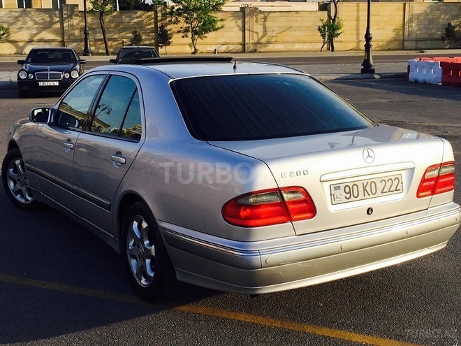 Mercedes E 280 2001, 208,500 km - 2.8 l - Bakı