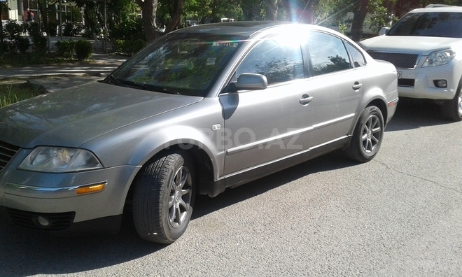 Volkswagen Passat 2003, 31,937 km - 1.8 l - Sumqayıt
