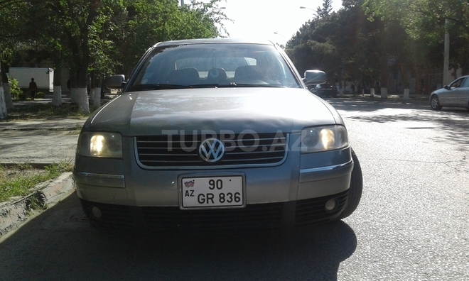 Volkswagen Passat 2003, 31,937 km - 1.8 l - Sumqayıt