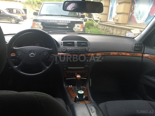 Mercedes E 240 2005, 220,000 km - 2.6 l - Bakı