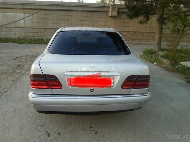 Mercedes E 230 1995, 280,000 km - 2.3 л - Bakı