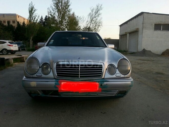 Mercedes E 230 1995, 280,000 km - 2.3 л - Bakı