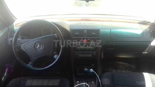 Mercedes C 250 1996, 333,122 km - 2.5 l - Bakı