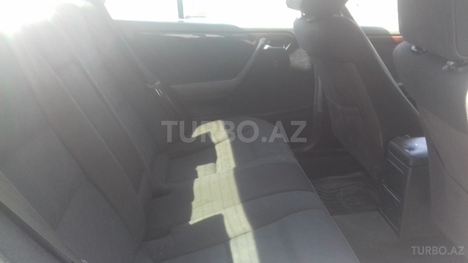 Mercedes C 250 1996, 333,122 km - 2.5 l - Bakı