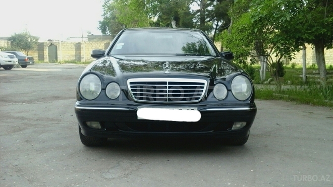 Mercedes E 220 1999, 265,000 km - 2.2 l - Bakı