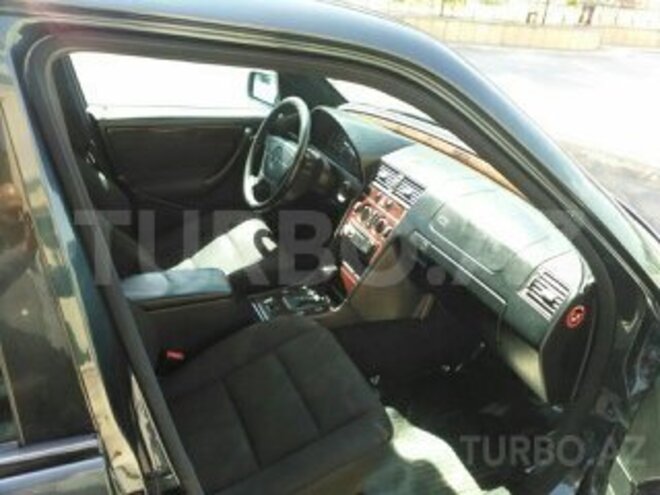 Mercedes C 180 1997, 271,000 km - 1.8 л - Bakı
