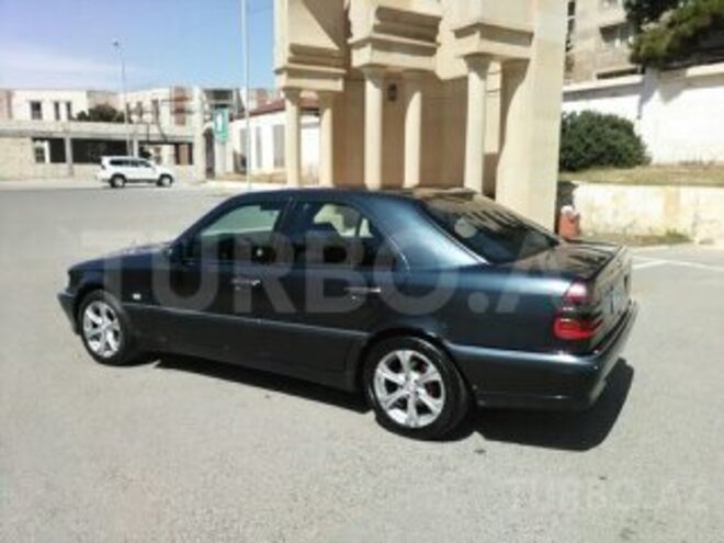 Mercedes C 180 1997, 271,000 km - 1.8 л - Bakı