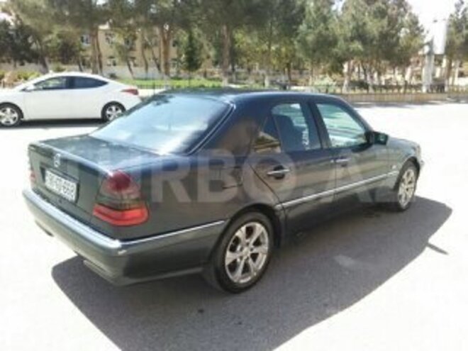 Mercedes C 180 1997, 271,000 km - 1.8 л - Bakı