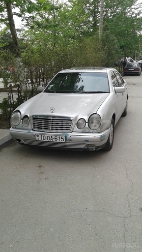 Mercedes E 230 1996, 214,000 km - 2.3 л - Bakı