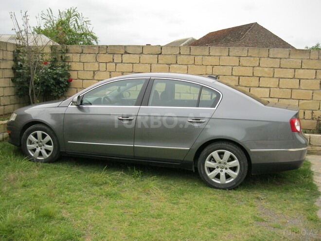 Volkswagen Passat 2005, 115,000 km - 2.0 л - Lənkəran