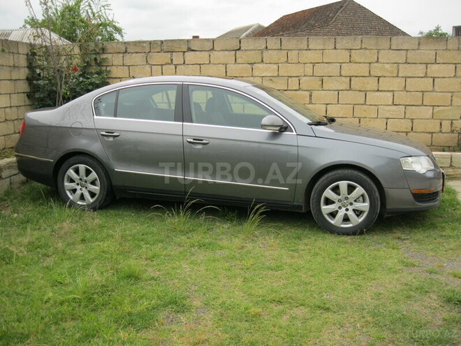 Volkswagen Passat 2005, 115,000 km - 2.0 л - Lənkəran