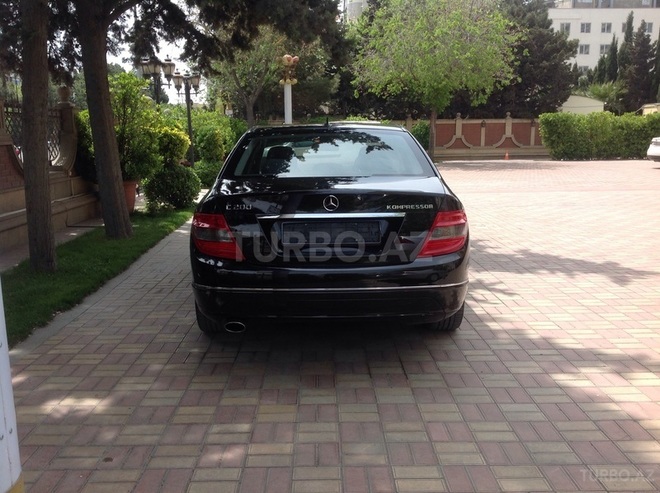 Mercedes C 200 2010, 108,000 km - 1.8 л - Bakı