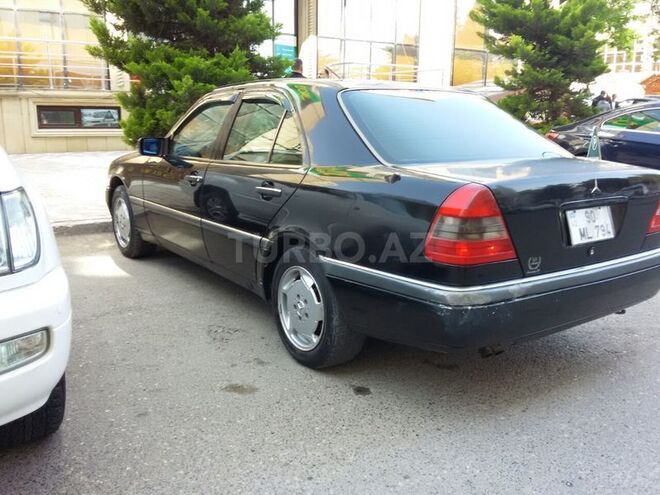 Mercedes C 280 1996, 258,560 km - 2.8 l - Bakı