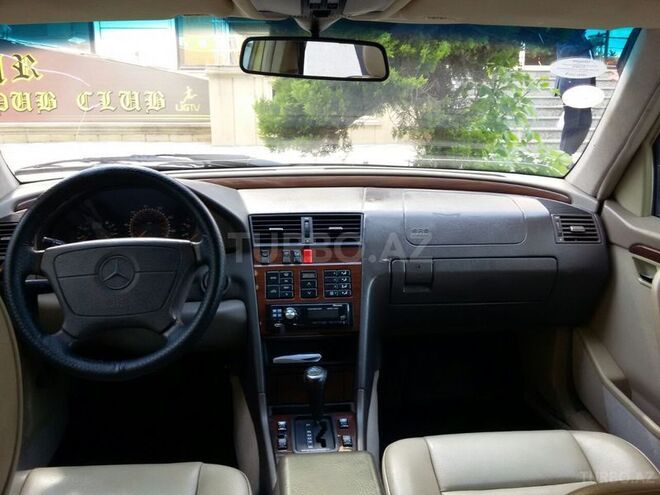 Mercedes C 280 1996, 258,560 km - 2.8 l - Bakı