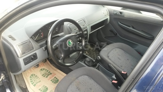 Skoda Fabia 2003, 300,825 km - 1.4 l - Bakı