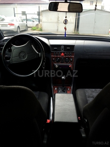 Mercedes C 180 1997, 298,754 km - 1.8 l - Bakı