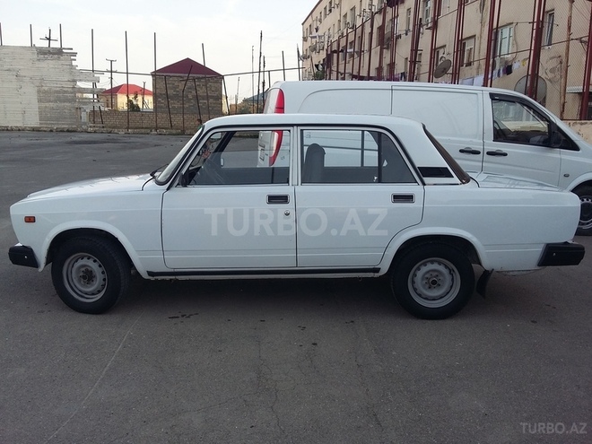LADA (VAZ) 2107 2006, 80,000 km - 1.6 l - Bakı