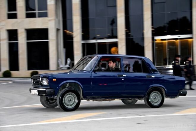 LADA (VAZ) 2107 2010, 124,000 km - 1.6 l - Bakı
