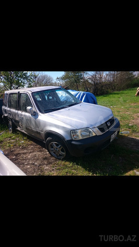 Honda CR-V 2000, 256,000 km - 0.3 l - Quba