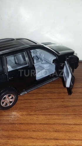 Toyota Prado 1956, 1 km - 0.1 l - 