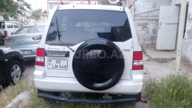 Mitsubishi Pajero io 2001, 202,980 km - 1.8 l - Bakı