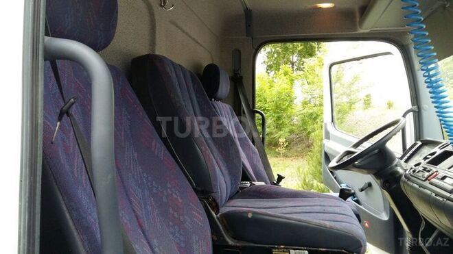 Mercedes Atego 818 2002, 465,000 km - 4.3 л - Ağdaş