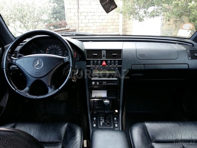 Mercedes C 220 2000, 305,000 km - 2.2 л - Bakı