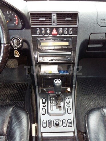 Mercedes C 220 2000, 305,000 km - 2.2 л - Bakı