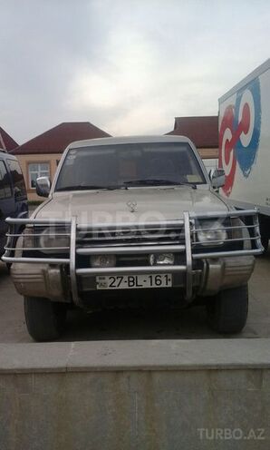Mitsubishi Pajero 1992, 240,000 km - 2.5 l - Siyəzən