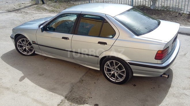 BMW 320 1995, 253,000 km - 2.0 l - Sumqayıt