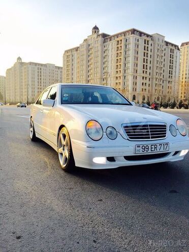 Mercedes E 320 2000, 156,000 km - 3.2 l - Bakı