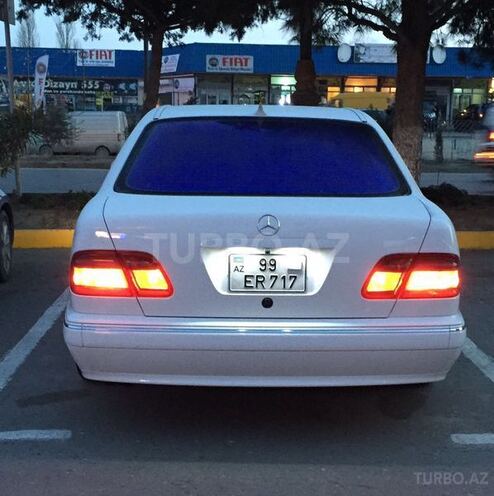 Mercedes E 320 2000, 156,000 km - 3.2 l - Bakı