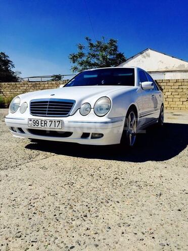 Mercedes E 320 2000, 156,000 km - 3.2 l - Bakı