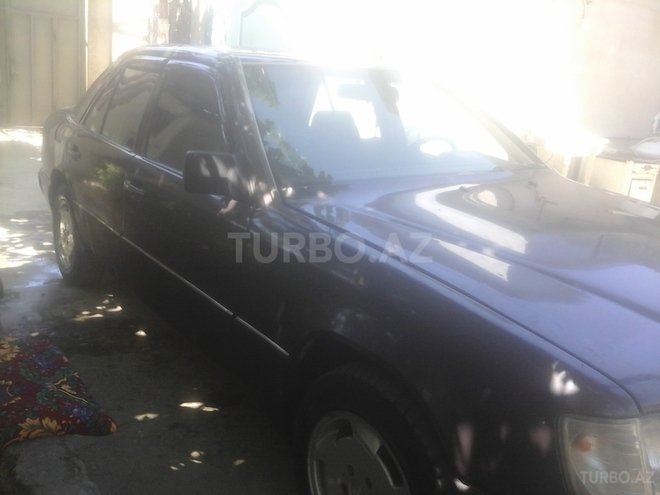 Mercedes E 200 1992, 184,000 km - 2.0 l - Sumqayıt
