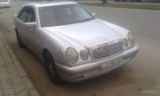 Mercedes E 200 1998, 337,500 km - 2.0 л - Gədəbəy
