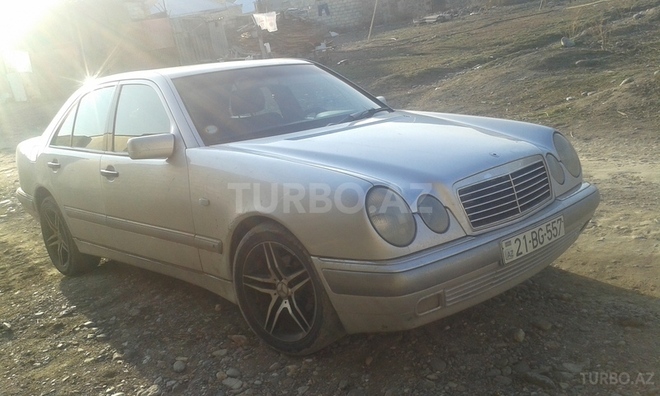 Mercedes E 200 1998, 337,500 km - 2.0 л - Gədəbəy