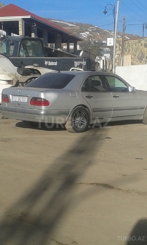Mercedes E 200 1998, 337,500 km - 2.0 л - Gədəbəy