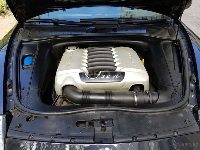 Porsche Cayenne 2004, 251,000 km - 3.2 l - Bakı