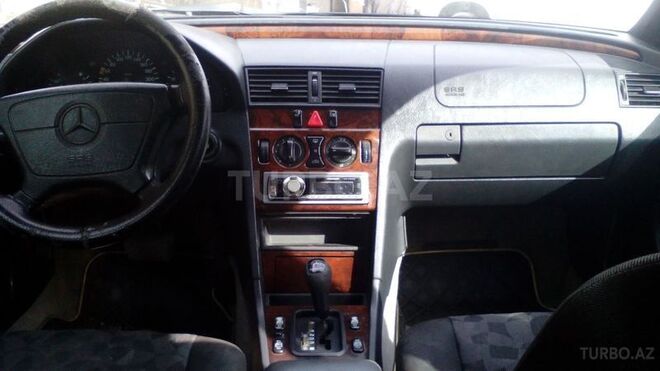 Mercedes C 220 1996, 111,110 km - 2.2 l - Sumqayıt